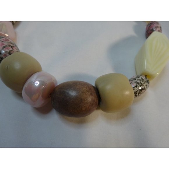 Mixed CHUNKY Beads Statement NECKLACE Pinks Acrylic Artsy 21" adjustable - Picture 6 of 8